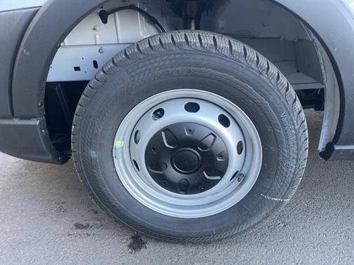 2026 Ford Transit-250 148 WB Medium Roof Cargo