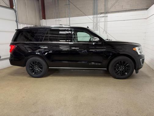 Agate Black 2020 Ford Expedition Platinum