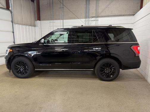 Agate Black 2020 Ford Expedition Platinum