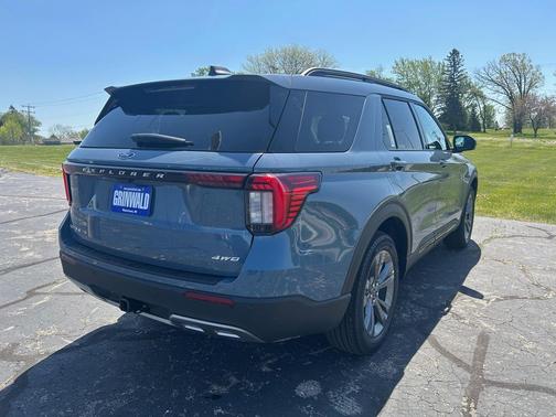 Vapor Blue Metallic 2026 Ford Explorer Active w/200A Pkg