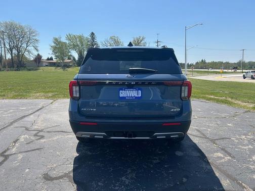 Vapor Blue Metallic 2026 Ford Explorer Active w/200A Pkg