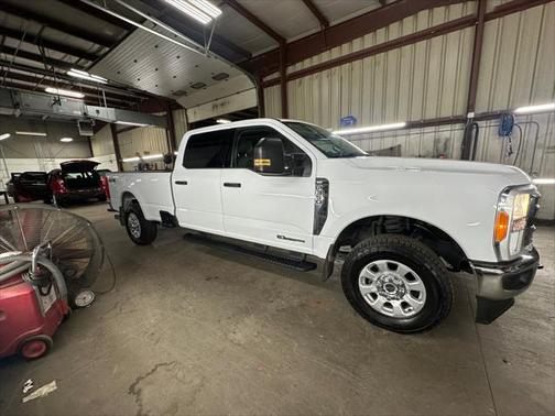 2023 Ford F-350 XLT