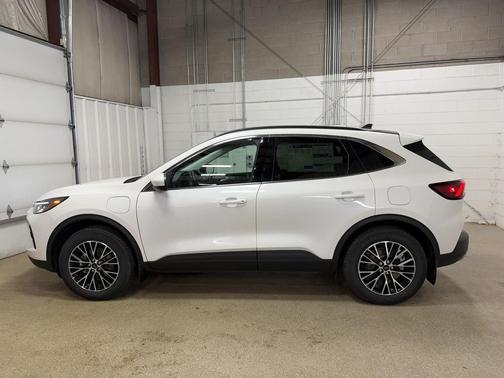 2026 Ford Escape PHEV Base