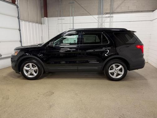 2018 Ford Explorer Base