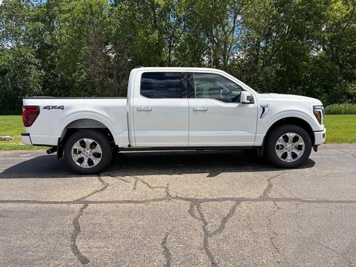 Star White Metallic Tri-Coat 2026 Ford F-150 Platinum