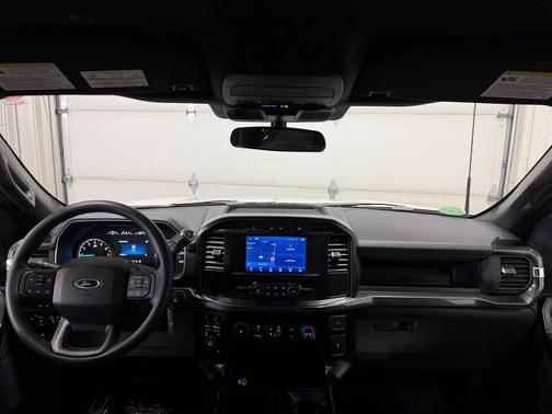 Oxford White 2022 Ford F-150 XL
