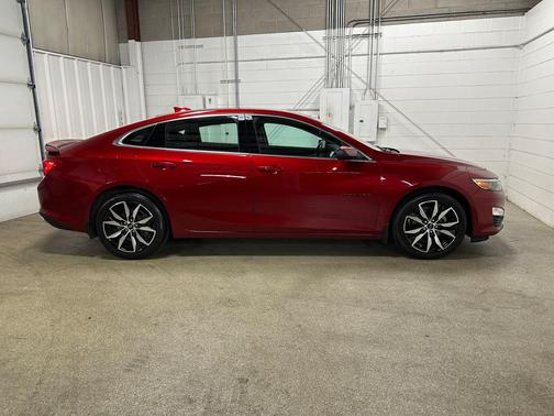 2021 Chevrolet Malibu FWD RS