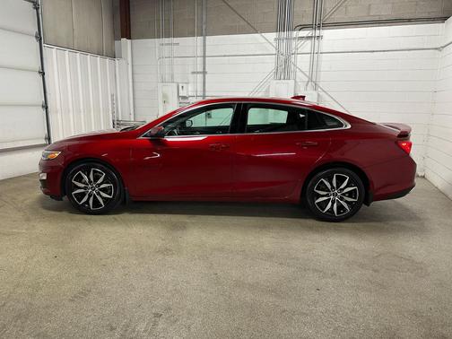 2021 Chevrolet Malibu FWD RS