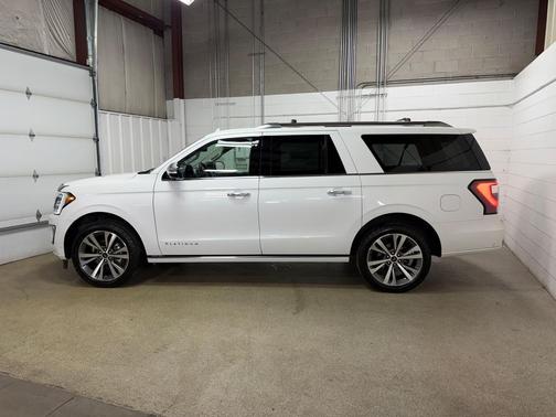 Star White Metallic Tri-Coat 2021 Ford Expedition Max Platinum