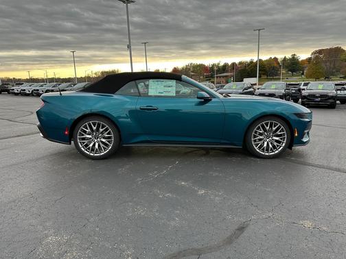 2026 Ford Mustang EcoBoost Premium