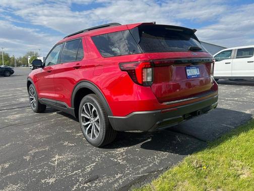 Rapid Red Metallic Tinted Clearcoat 2026 Ford Explorer ST-Line