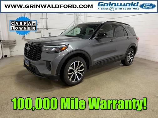 2025 Ford Explorer ST-Line