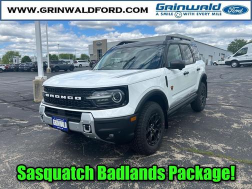Oxford White 2026 Ford Bronco Sport Badlands