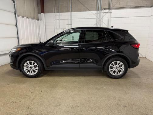 Agate Black 2025 Ford Escape Active