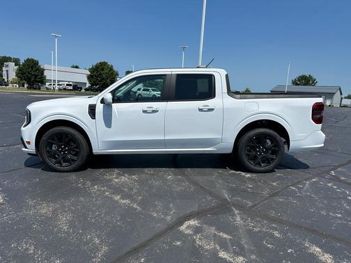 2025 Ford Maverick Lobo Standard
