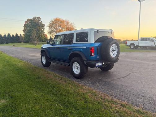 Velocity Blue Metallic 2026 Ford Bronco Heritage Edition