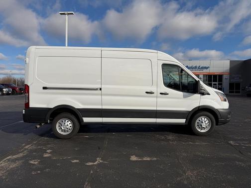 2022 Ford Transit-250 Base