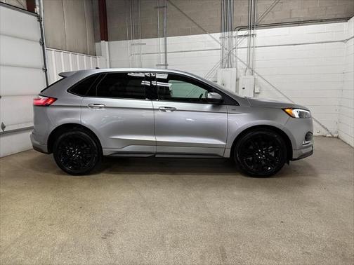 2022 Ford Edge ST Line