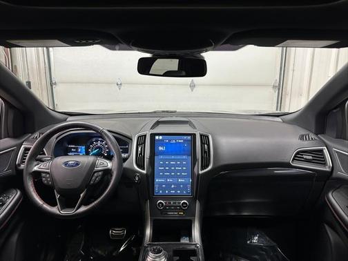 2022 Ford Edge ST Line