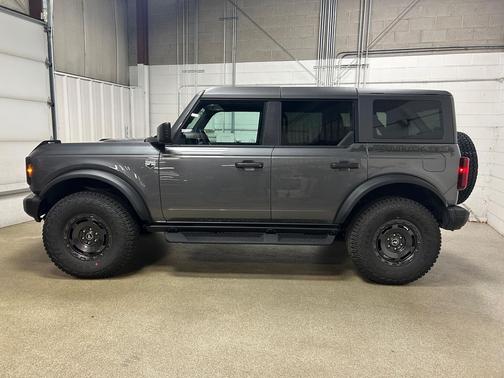 Carbonized Gray Metallic 2025 Ford Bronco Big Bend