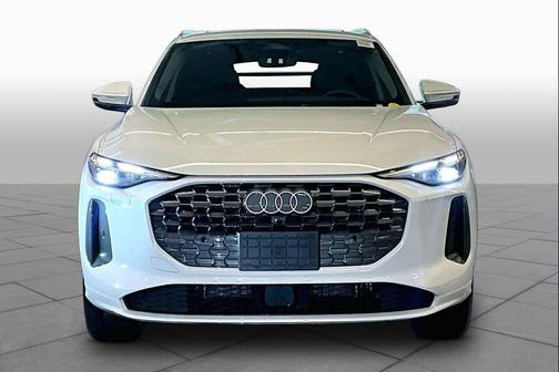 Glacier White Metallic 2025 Audi Q5 Premium TFSI quattro S tronic