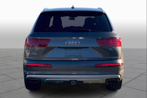 2019 Audi Q7 45 Premium Plus