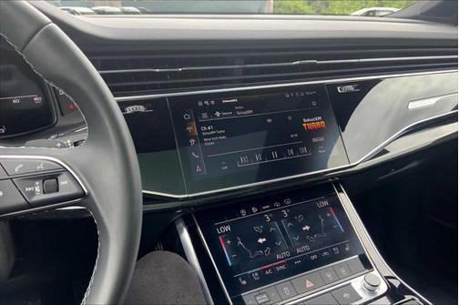 2025 Audi Q7 55 Premium Plus