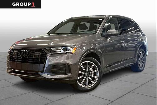 2023 Audi Q7 45 Premium Plus