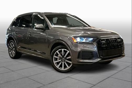 2023 Audi Q7 45 Premium Plus