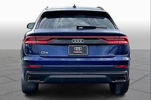 2022 Audi Q8 55 Premium Plus