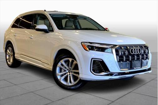 2025 Audi Q7 55 Premium Plus