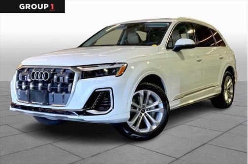 2025 Audi Q7 55 Premium Plus