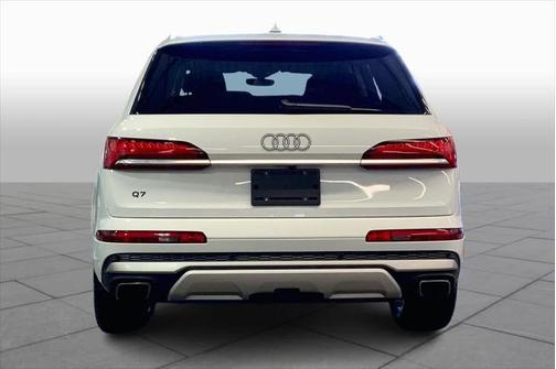 2025 Audi Q7 55 Premium Plus