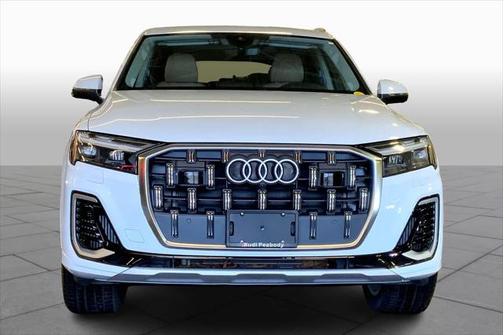 2025 Audi Q7 55 Premium Plus