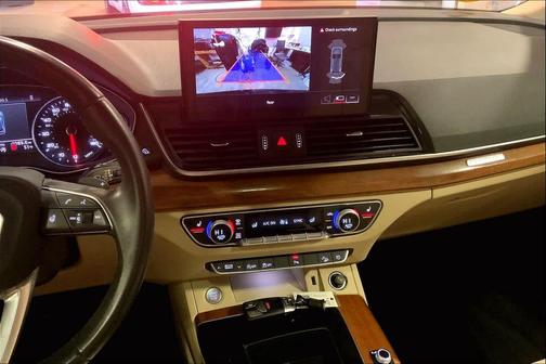 2023 Audi Q5 45 S line Premium