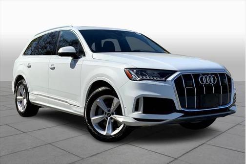 2024 Audi Q7 45 Premium Plus
