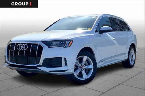 2024 Audi Q7 45 Premium Plus