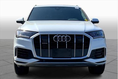 2024 Audi Q7 45 Premium Plus