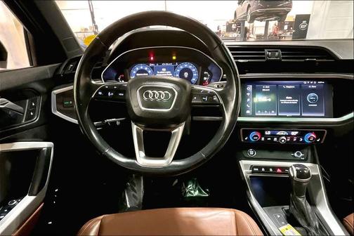 2023 Audi Q3 Premium 45 TFSI S line quattro Tiptronic