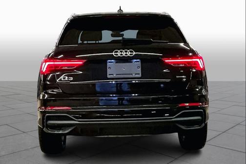2023 Audi Q3 Premium 45 TFSI S line quattro Tiptronic