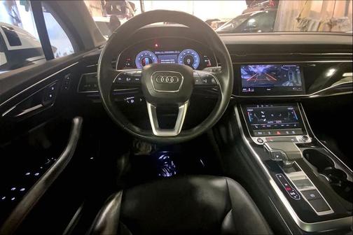 2023 Audi Q7 55 Premium Plus