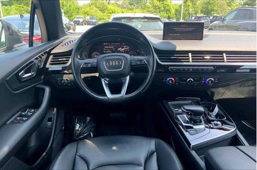 2019 Audi Q7 55 Premium Plus