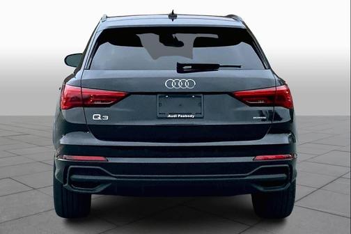 2025 Audi Q3 Premium 45 TFSI S line quattro Tiptronic