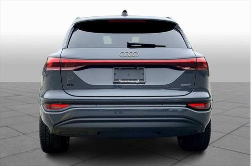 2025 Audi Q6 e-tron Premium Plus quattro