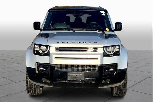 2023 Land Rover Defender 130 X-Dynamic SE