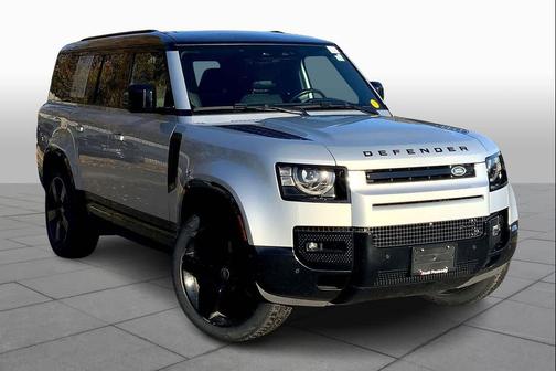 2023 Land Rover Defender 130 X-Dynamic SE