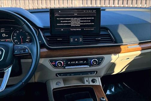 2023 Audi Q5 40 Premium