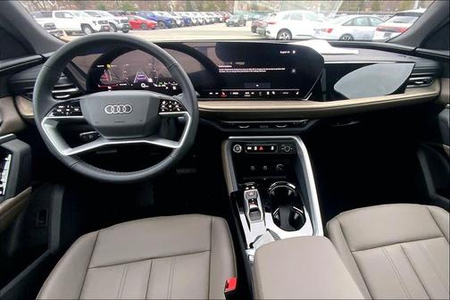 2025 Audi Q5 Premium TFSI quattro S tronic