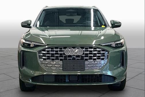District Green Metallic 2025 Audi Q5 Premium Plus TFSI quattro S tronic