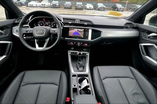 2025 Audi Q3 Premium 45 TFSI S line quattro Tiptronic